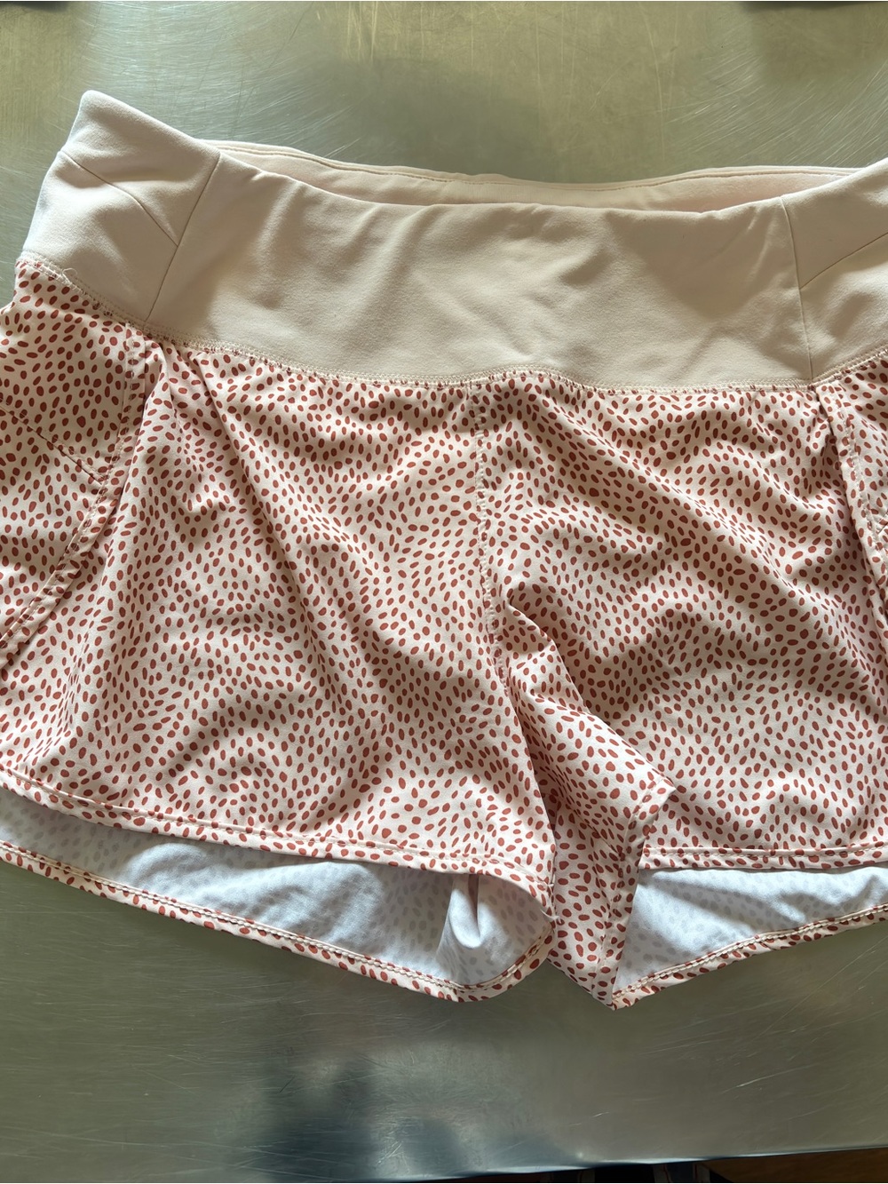 calia peach athletic shorts • medium